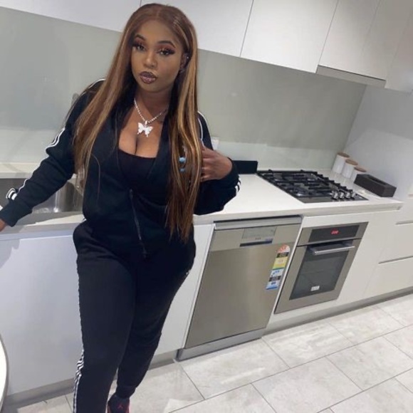 Meet the Posher Other - Meet your Posher, Elisabeth